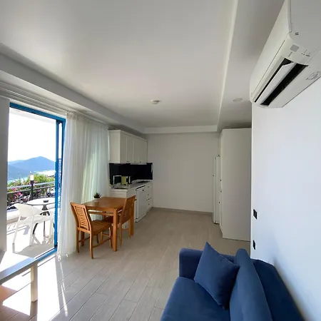 Carpediem Hotel 3*